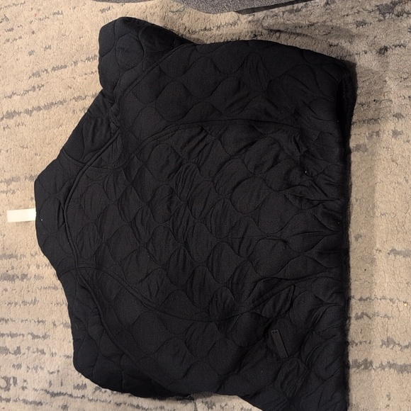 NWOT Lululemon Quilted Bomber Jacket Black - Picture 10 of 12